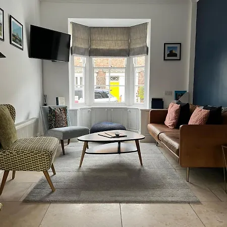 Best - Alma 度假居